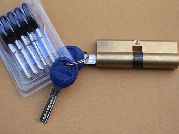 長(zhǎng)沙開(kāi)鎖價(jià)格（開(kāi)鎖師傅）