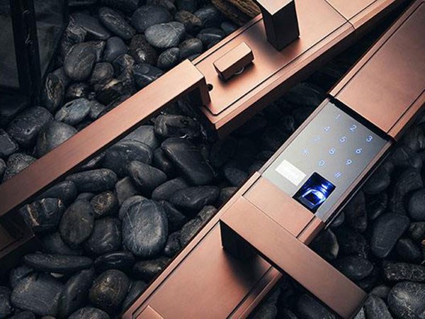 成都配汽車(chē)鑰匙（上門(mén)開(kāi)鎖）