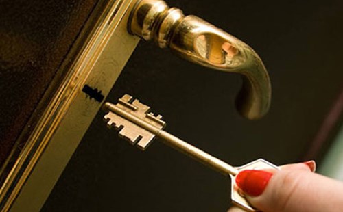 合肥開鎖電話號碼多少(汽車配遙控鑰匙)